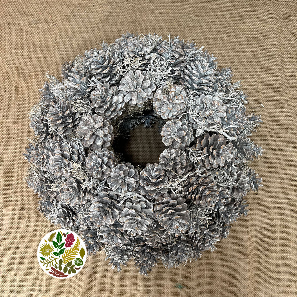 Wreath &#39;Cones&#39; (White Wash) (DRY) (Various Sizes)