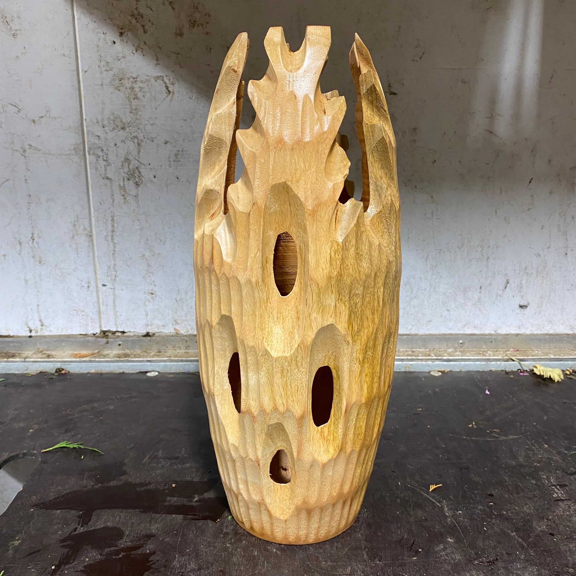 Vase 'Abalone' (H41cm x D16cm)