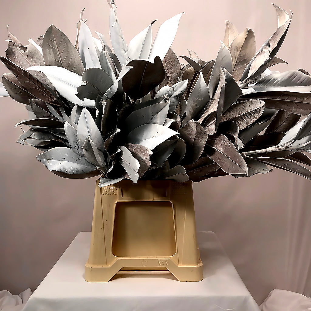 Magnolia &#39;Foliage&#39; (Painted Metallic) (Various Colours) 80cm (300g)
